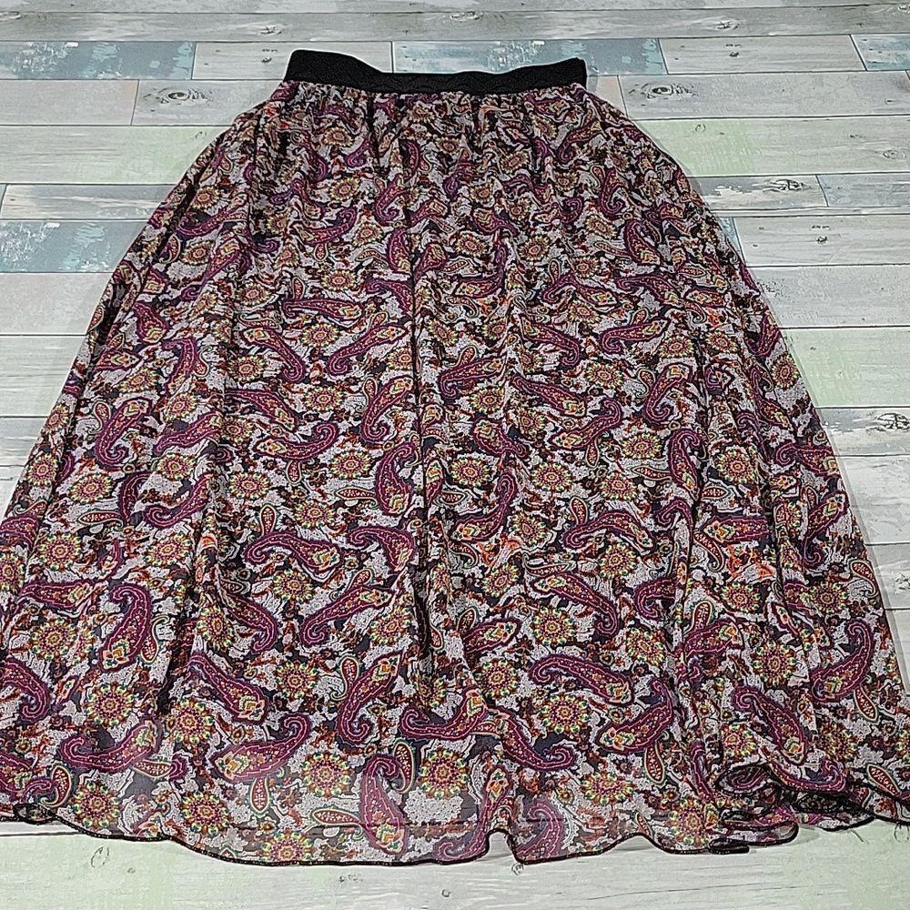 LuLaRoe Long Paisley Print Maxi Skirt sz Small